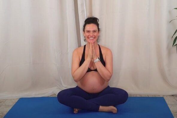 yoga para gestantes - claudia faria grávida