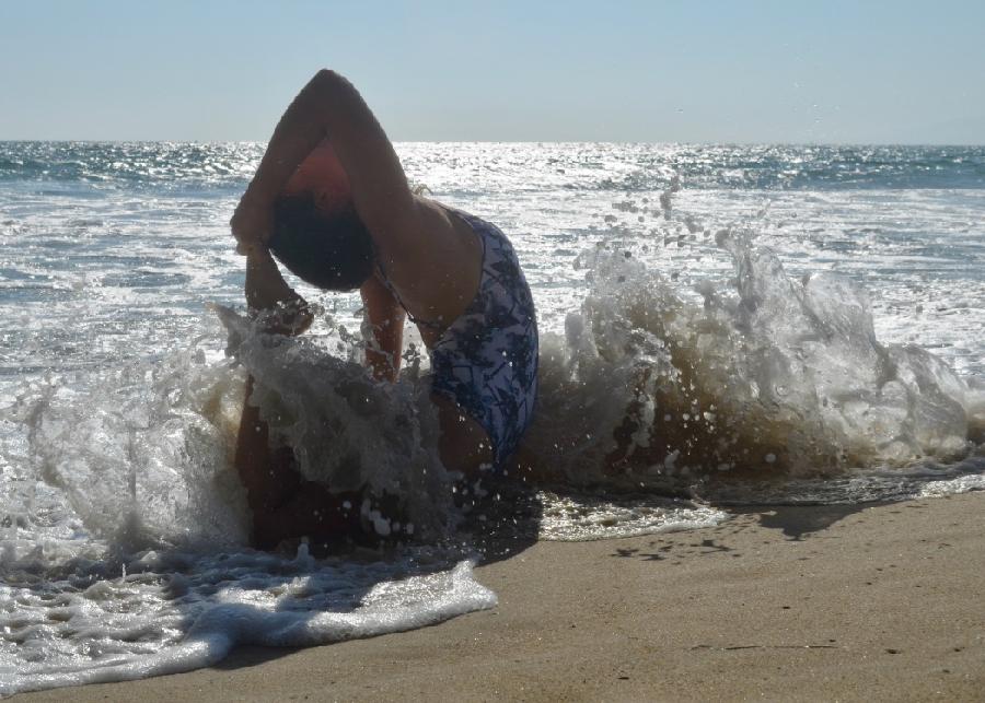 yoga na praia Claudia Faria - Yoga na Praia